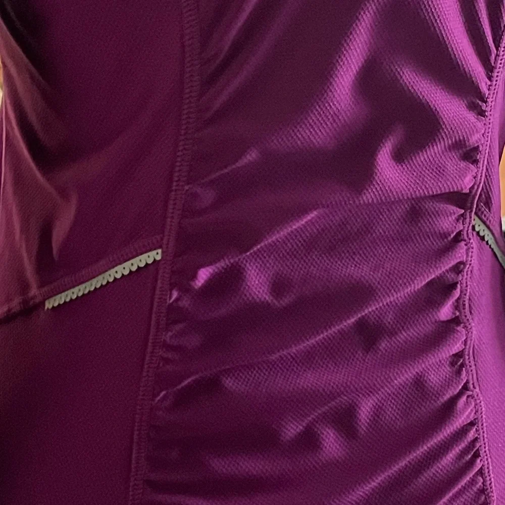 ATHLETA Magenta Long Sleeve Blouse, Small. - Picture 8 of 9